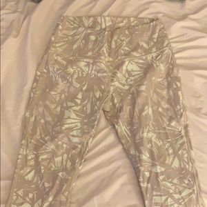 Lululemon crop leggings